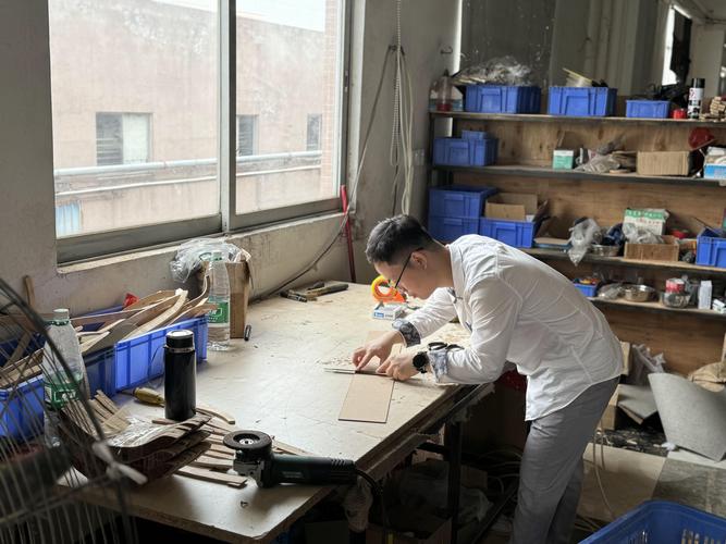 佛山市磊新窝家具